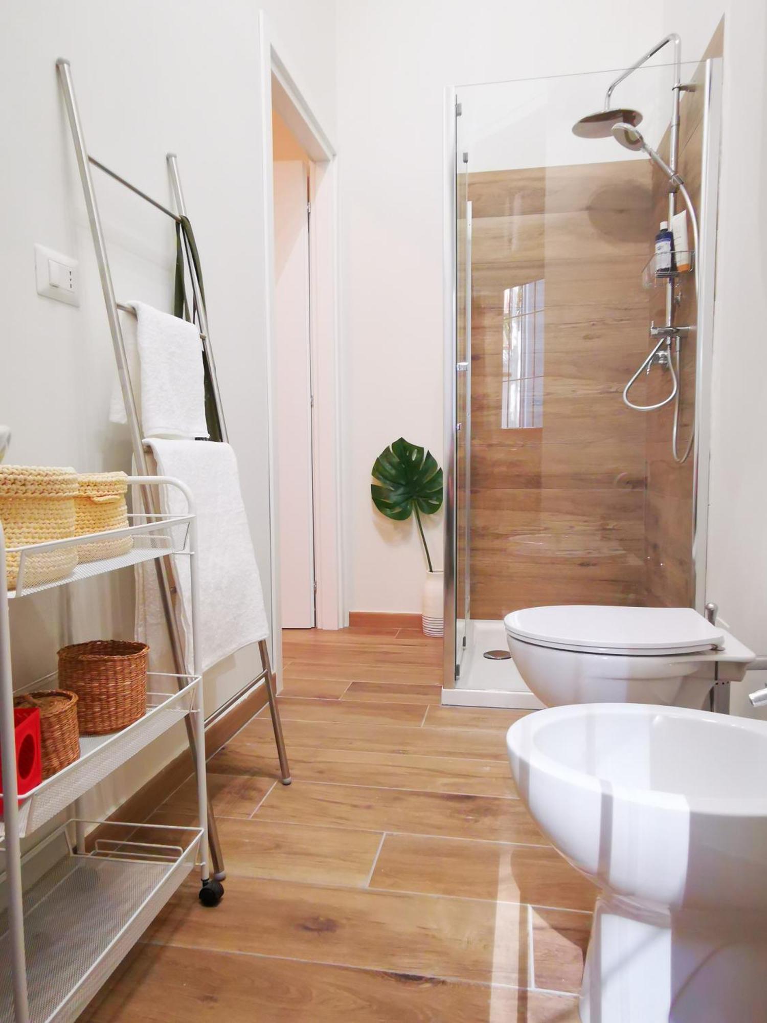 Spacious Apartment 50 Meters From The Metro ميلان الغرفة الصورة