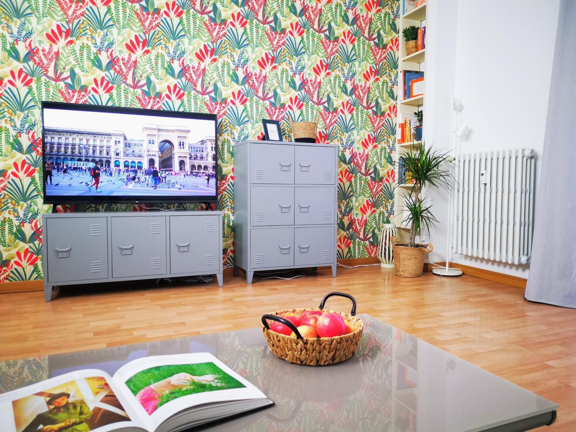 Spacious Apartment 50 Meters From The Metro ميلان المظهر الخارجي الصورة
