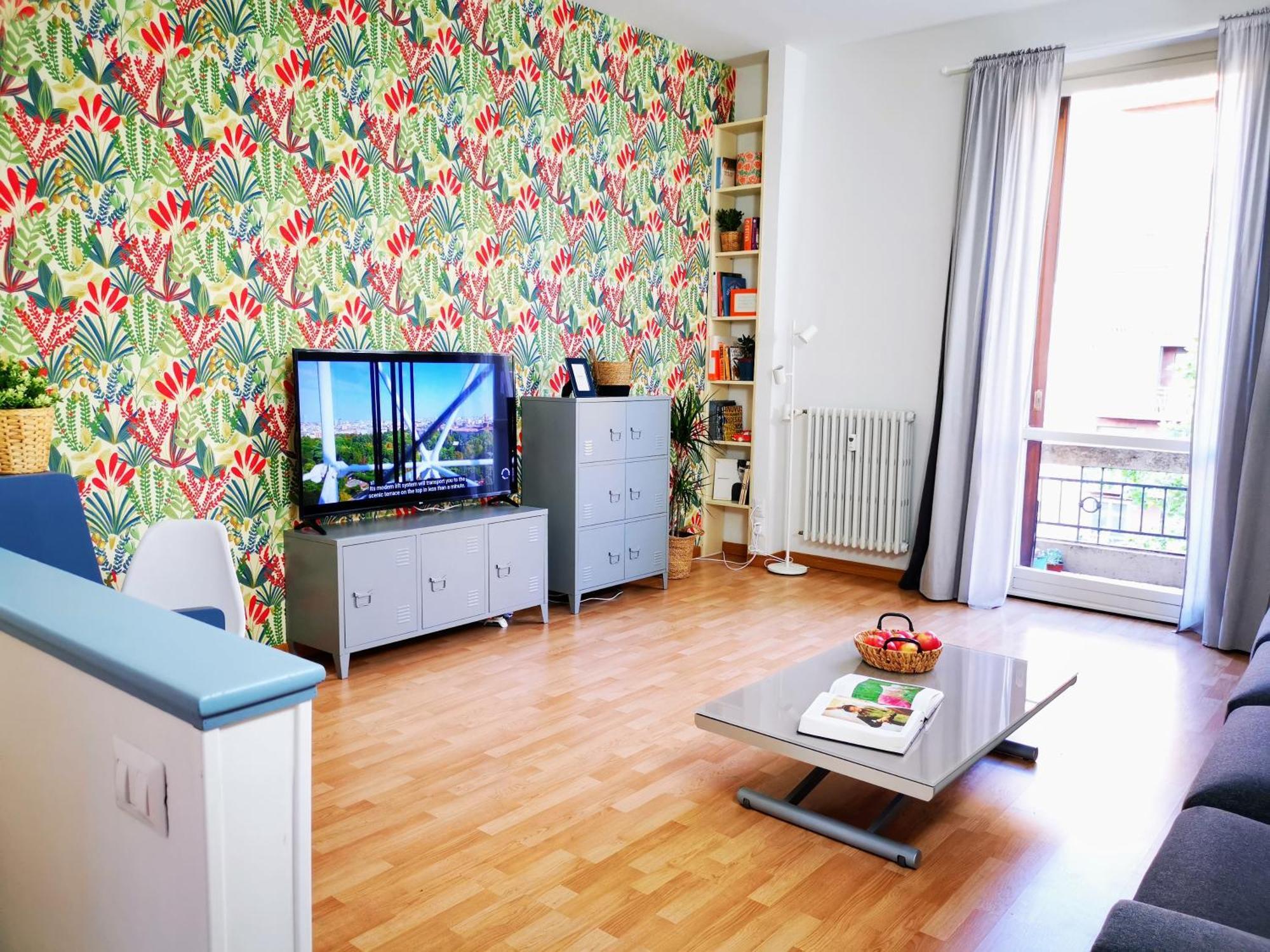 Spacious Apartment 50 Meters From The Metro ميلان المظهر الخارجي الصورة