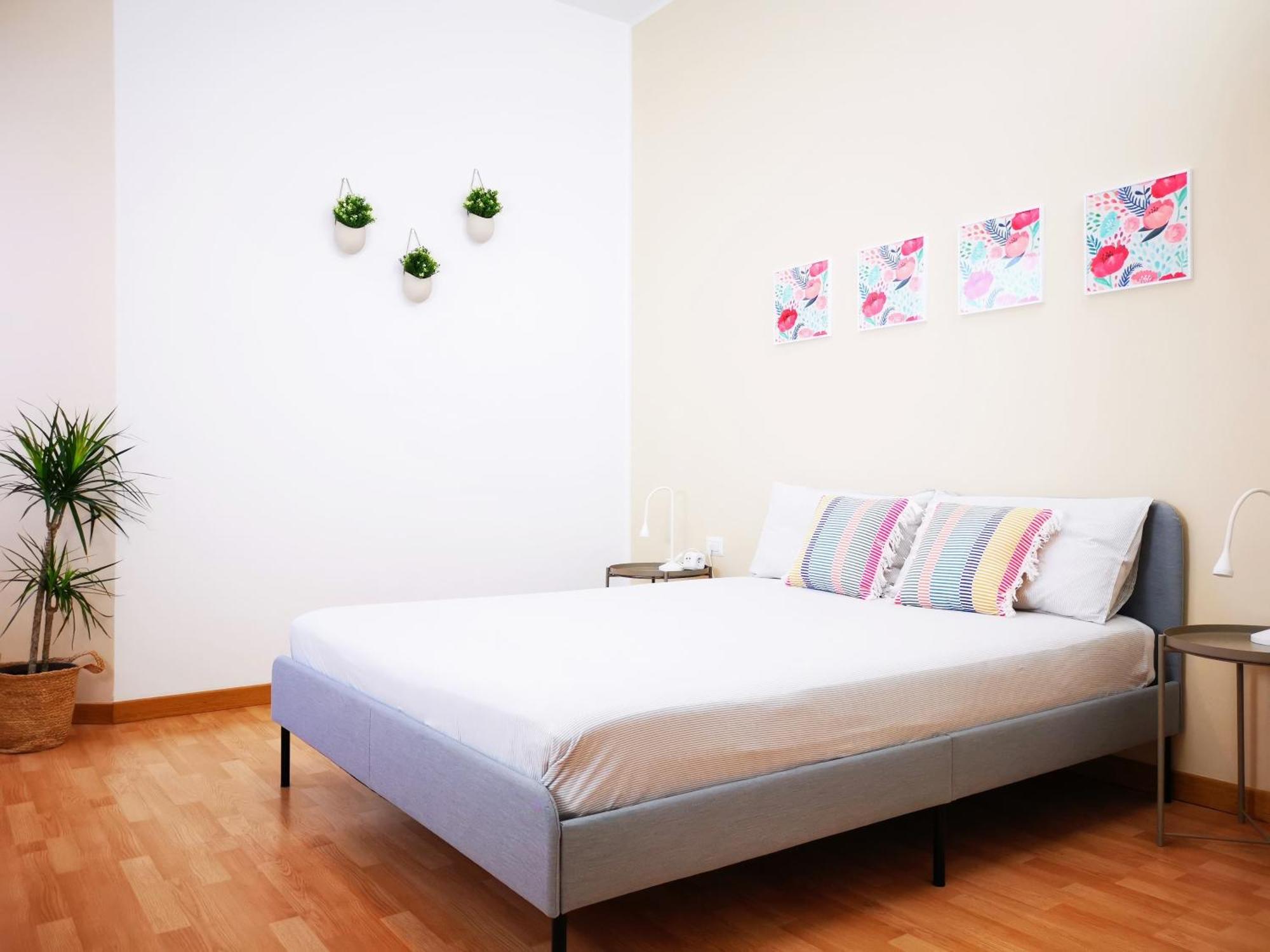 Spacious Apartment 50 Meters From The Metro ميلان المظهر الخارجي الصورة